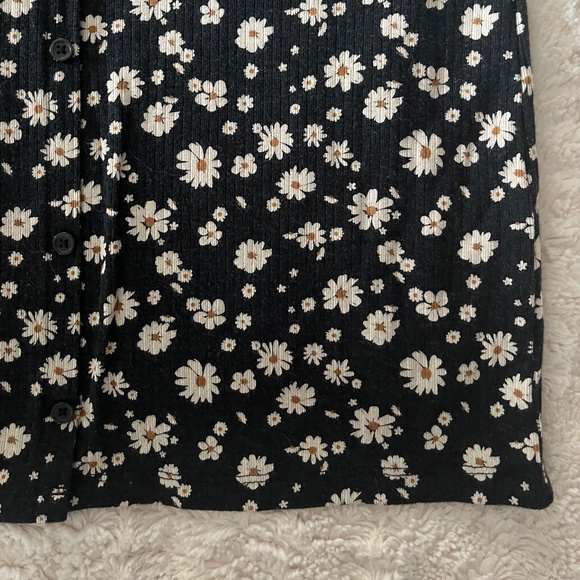 Girls dress - Picture 3 of 7